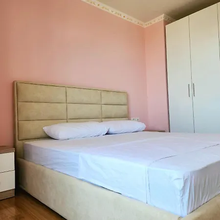 Modern And Cozy Apartments 150 Meters From The Beach, 750 Meters From Lungo Mare Vlorë Buitenkant foto