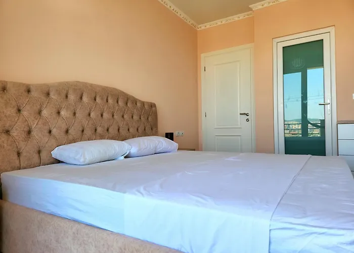 Modern And Cozy Apartments 150 Meters From The Beach, 750 Meters From Lungo Mare