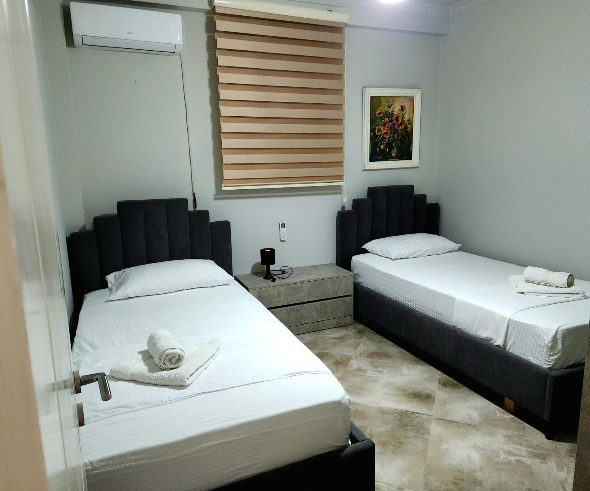 Modern And Cozy 150 Meters From The Beach, 750 Meters From Lungo Mare Apartment Vlore